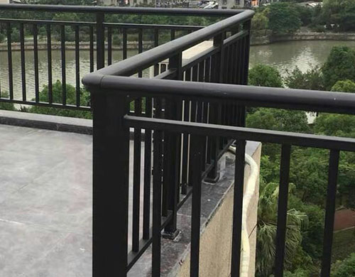 阳台锌钢护栏